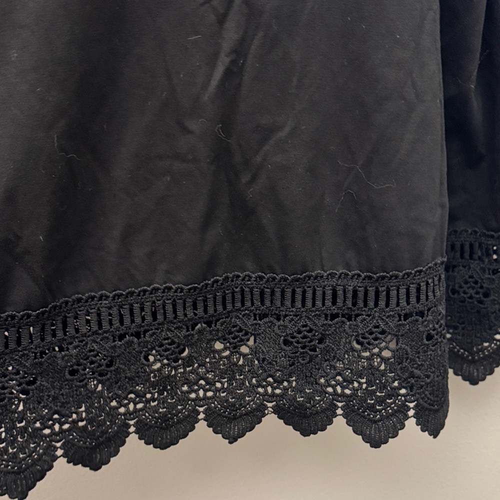 Black Lace Hem Tank Top - Picture 4 of 5